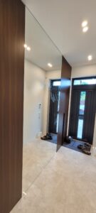 Labai didelis veidrodis