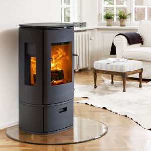 Apsauginiai stiklai prie krosnelių ir židinių