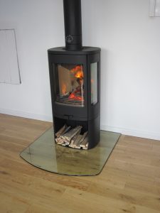 Apsauginiai stiklai prie krosnelių ir židinių 2