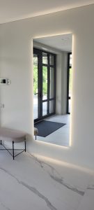 Drabužinė. Berėmis - galinis apšvietimas