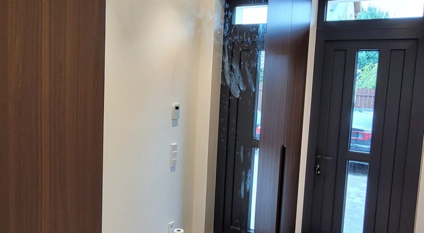 Labai didelis veidrodis