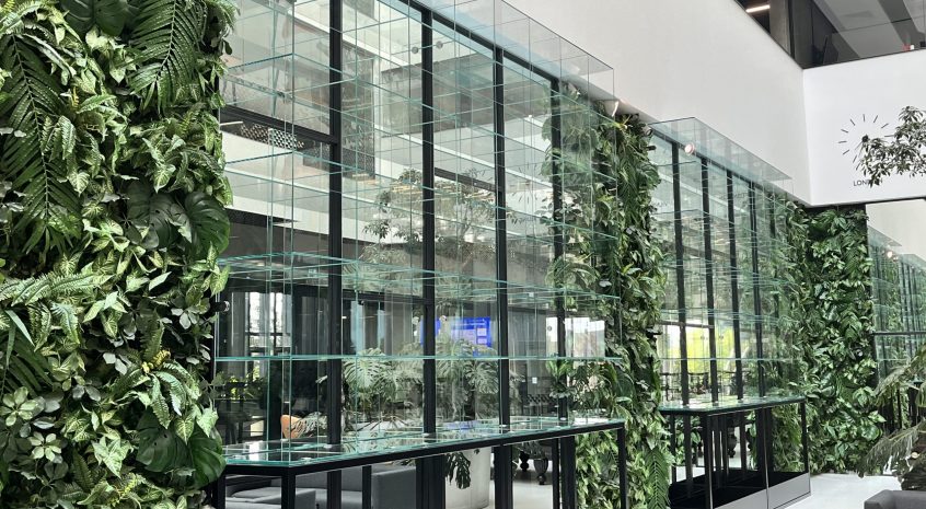 Stikliniu konstrukcijus klijavimas ir montavimas 2