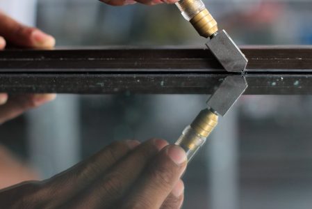 Cut,Glass,And,Reflections