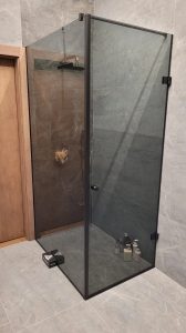 Tonuoto stiklo dušo kabina