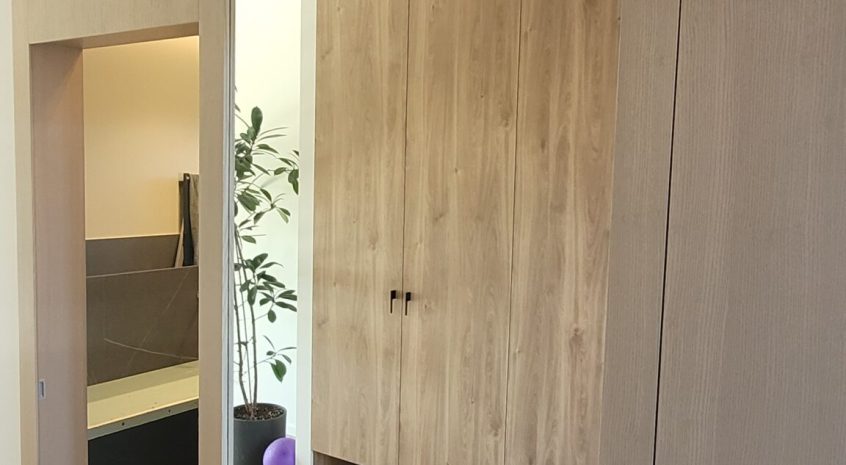 Veidrodis prieškambaryje